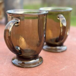 Set of 2 Vintage Anchor Hocking Mugs Smoke Brown Amber Glass Coffee or Tea 16 oz